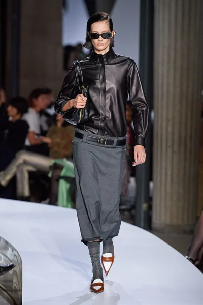 Look 20